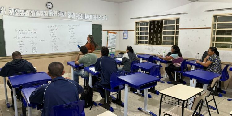 Prefeitura de Araxá está com matrículas abertas para a Educação de Jovens e Adultos