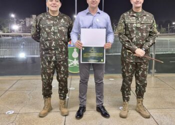 Hospital Madrecor recebe homenagem do 36º Batalhão de Infantaria Mecanizado em Uberlândia
