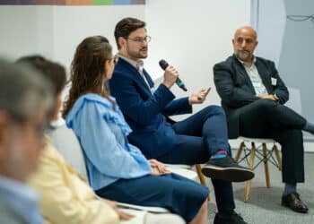 Interoperabilidade otimiza resultados clínicos com menor custo possível, defende tech lead da Hapvida em fórum