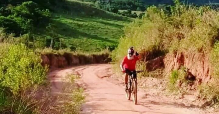 DO PEDAL À PALAVRA: A TRAJETÓRIA DO CICLISTA PEREGRINO por* ANTONIO trotta