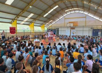 Grupontapé leva espetáculo e oficina de Danças Circulares a escolas de Santa Juliana