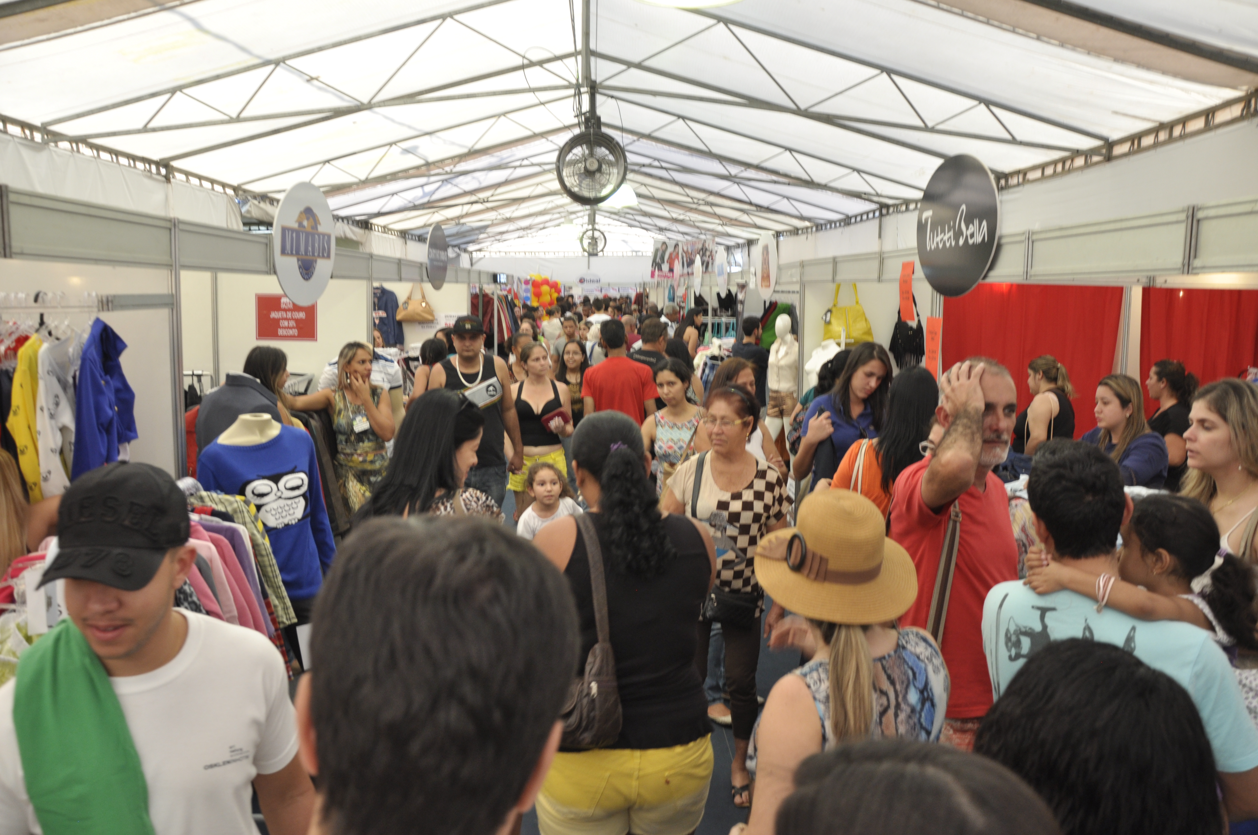 Feira ponta de estoque de Resende  chega a sua 10 edição