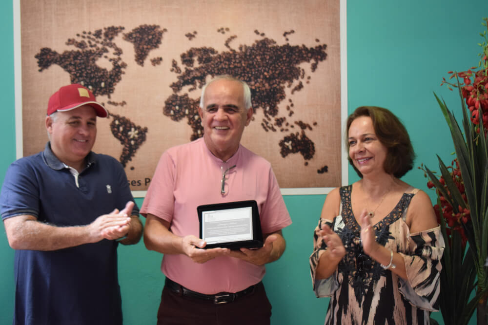 AIA entrega homenagens em ambiente descontraído e aconchegante