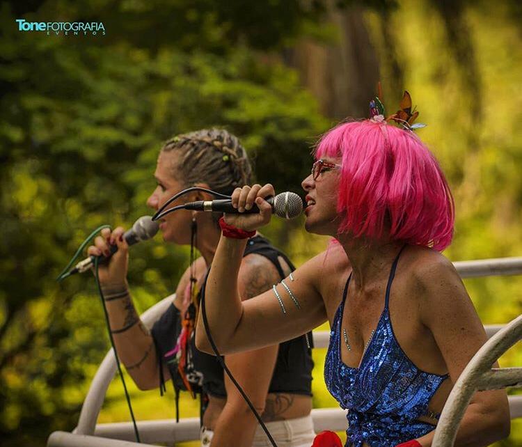 Mais de 13 mil foliões acompanham o Carnaval no Bloco Filhos de Beja em Araxá